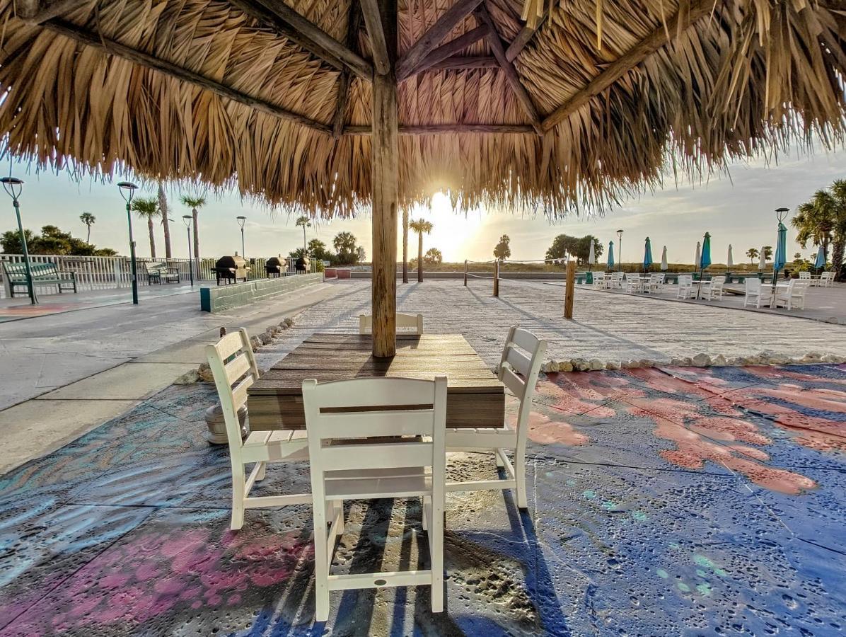 Tahitian Beach Resort Treasure Island Bagian luar foto