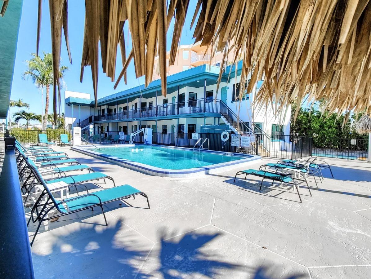 Tahitian Beach Resort Treasure Island Bagian luar foto