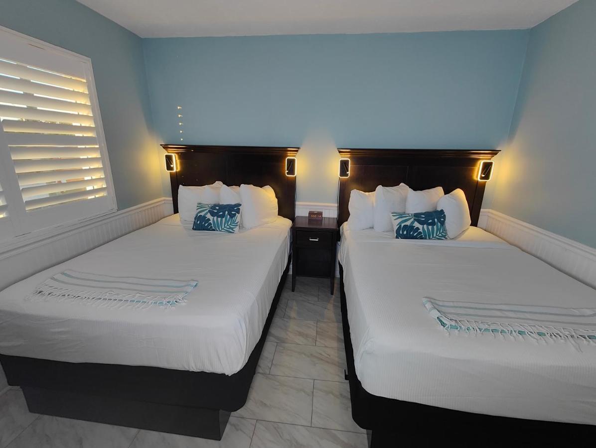 Tahitian Beach Resort Treasure Island Bagian luar foto